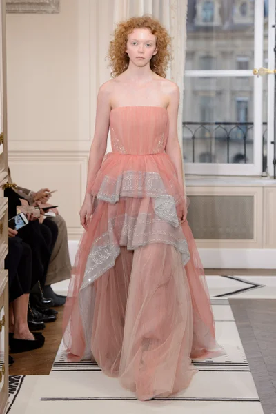 Look 27